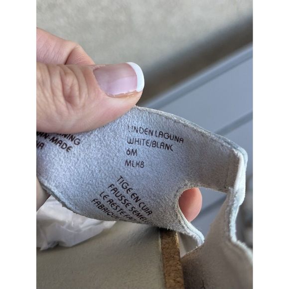 Earth linden laguna leather sandals - size 6 - white/silver - Picture 9 of 10